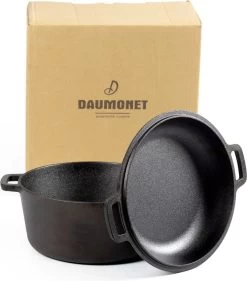 Daumonet Ducasse Gietijzeren Double Use Braadpan - Combi Sudderpan Zwart - 2-in-1 Bak- En Braadpan - PFAS & PFOA Vrij - Rond - Ø 26 Cm - 4,4 Liter - Emaille - Alle Warmtebronnen - Elektrisch - Gas - Halogeen - Inductie - Keramisch -Thuiskeuken 1053x1200