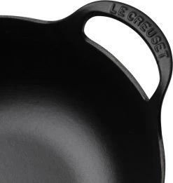 Le Creuset Wokpan / Balti Dish - Mat Zwart - ø 24 Cm / 2.7 Liter - Geëmailleerde Anti-aanbaklaag -Thuiskeuken 1134x1200 2
