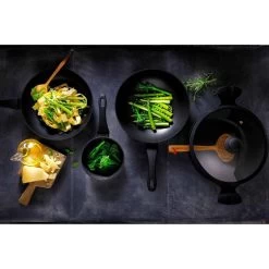 Mammoet Essentials Vesucio Braadpan - 28cm - Anti-aanbaklaag - Met Deksel -Thuiskeuken 1200x1200 257