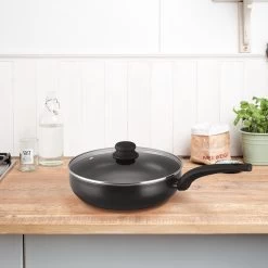 Brabantia Antikleef Hapjespan Met Deksel 28cm - Sauté Pan 11 Brabantia Antikleef Hapjespan Met Deksel 28cm - Sauté Pan -Thuiskeuken 1200x1200 452