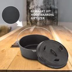 Dutch Mountains Gietijzeren Pannenset 7-delig - Dutch Oven – Braadpan - Grillpan - Hapjespan - Kookset In Houten Transportkist - Deksellifter - Brander -Thuiskeuken 1200x1200 878