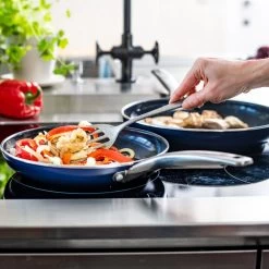 Blue Diamond, Keramische Koekenpan Verrijkt Met Diamantdeeltjes – Inductie Koekenpan Ø 24 Cm – PFAS En PHOA Vrij -Thuiskeuken 1200x1200 92