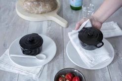 BK Bourgogne Cocotte Ø 10 Cm - 2 Stuks - Zwart - Oven 24 BK Bourgogne Cocotte Ø 10 Cm - 2 Stuks - Zwart - Oven -Thuiskeuken 1200x799 37