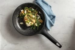 Sola - Fair Cooking Zwart/wit Greblon Anti Aanbaklaag 10 Sola - Fair Cooking Zwart/wit Greblon Anti Aanbaklaag -Thuiskeuken 1200x800 89