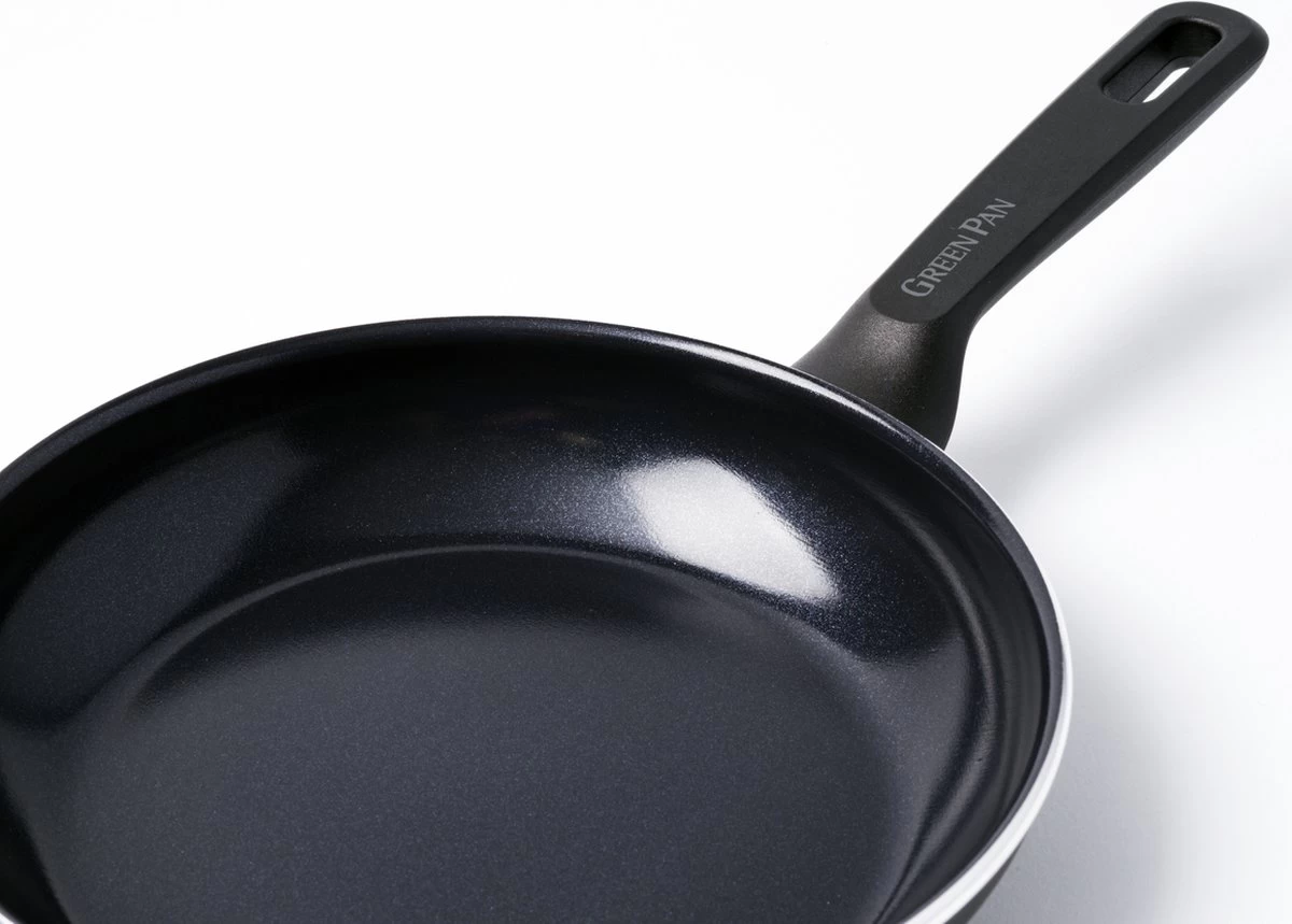 GreenPan Memphis Koekenpannenset - 3-delig - Zwart - Inductie - PFAS-vrij 19 GreenPan Memphis Koekenpannenset - 3-delig - Zwart - Inductie - PFAS-vrij - Afbeelding 17