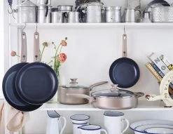 GreenPan Cambridge Hapjespan Met Deksel 28cm - Brons - Inductie - PFAS-vrij -Thuiskeuken 1200x926 28
