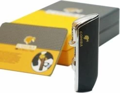 Cohiba® Sigarenaansteker - Sigarenboor - Sigaren - Sigaar - Cohiba Aansteker - Sigarenboor - Sigaren Accessoires - Sigarenknipper - Sigaar Aansteker - Cohiba - Incl. Luxe Geschenkdoos - Zwart -Thuiskeuken 1200x937 1