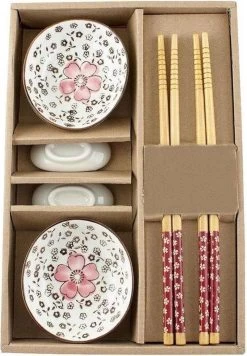 Winkrs | 2 Persoons Japanse Sushi Servies Set (rood) Met Eetstokjes, Kommetjes En Opleggers Voor Stokjes -Thuiskeuken 832x1200