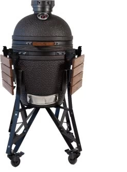 The Bastard Urban Medium - Kamado Barbecue - Kamado BBQ -Thuiskeuken 882x1200 1